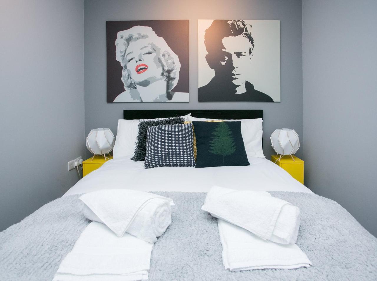 Malone Place Apartment Belfast Bagian luar foto