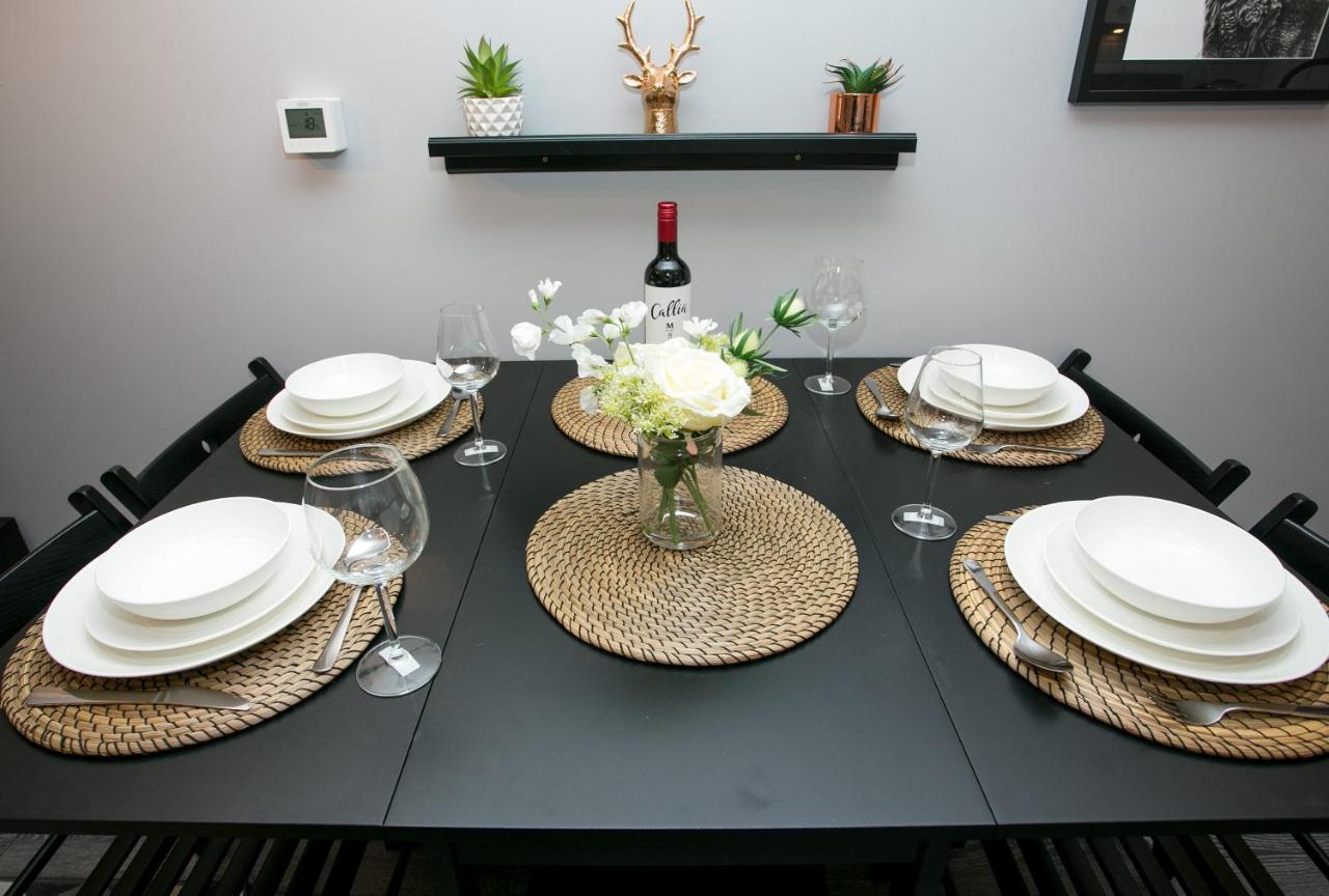 Malone Place Apartment Belfast Bagian luar foto