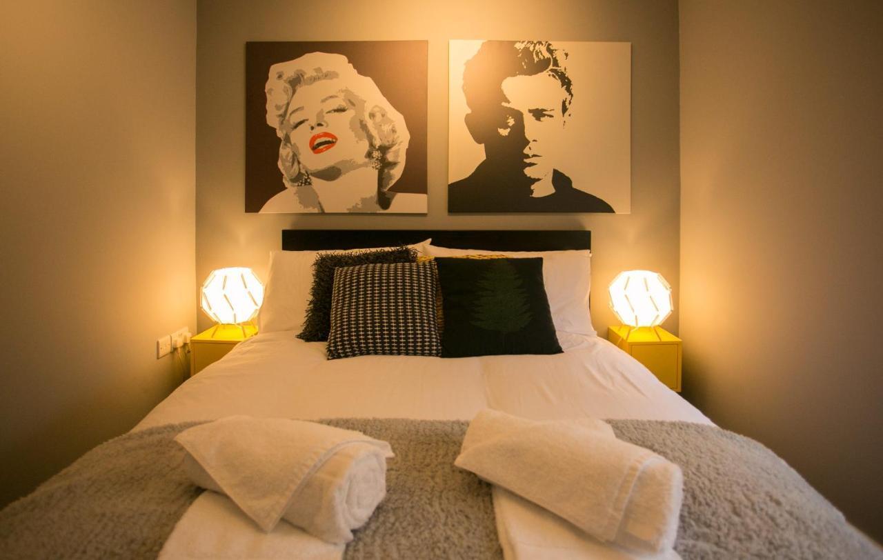 Malone Place Apartment Belfast Bagian luar foto