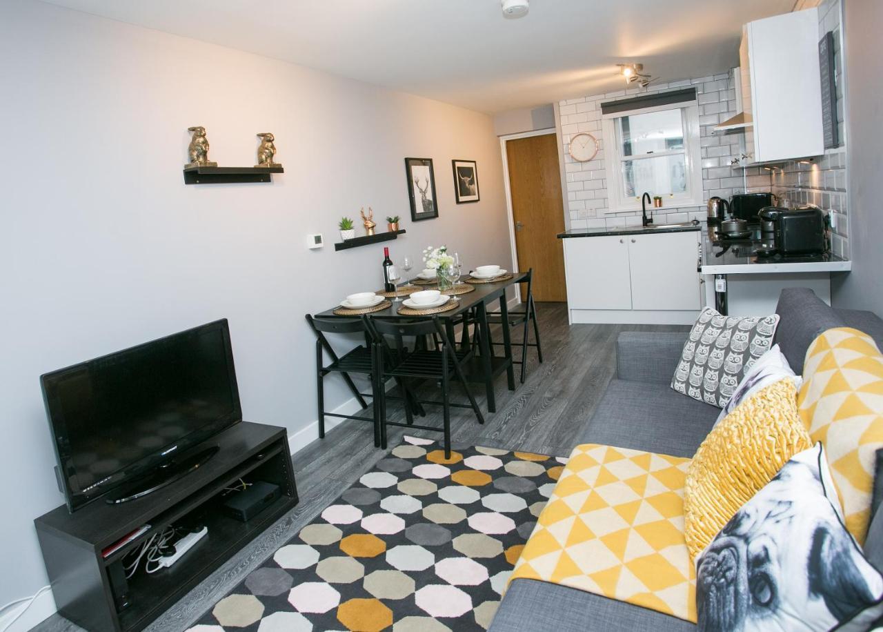 Malone Place Apartment Belfast Bagian luar foto